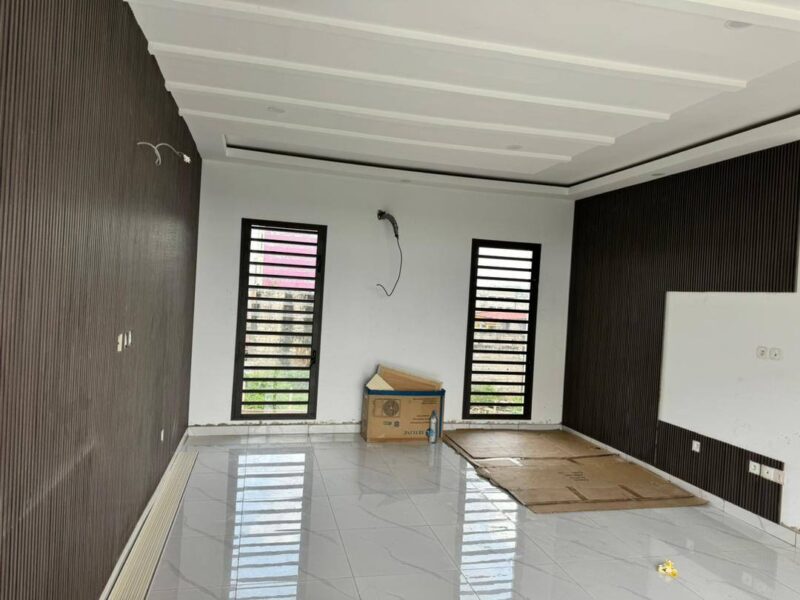 Villa duplex 6 pièces avec piscine et garage – Angré Nouveau CHU