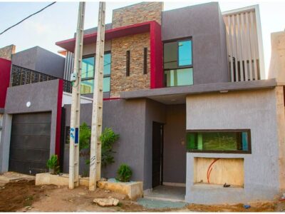 Villa duplex 6 pièces haut standing à Bingerville – Cité Résilience