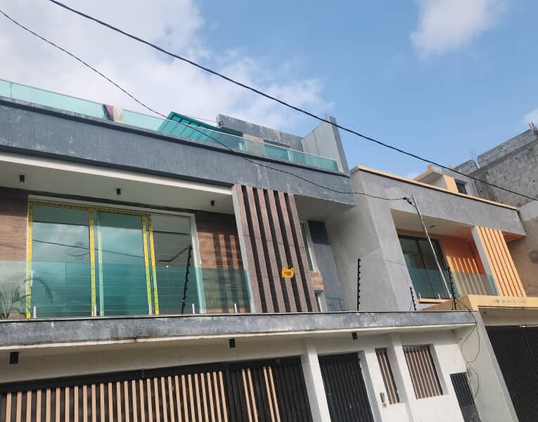 Villa Duplex de Luxe à Vendre – 6 Pıèces Avec Piscine en Option